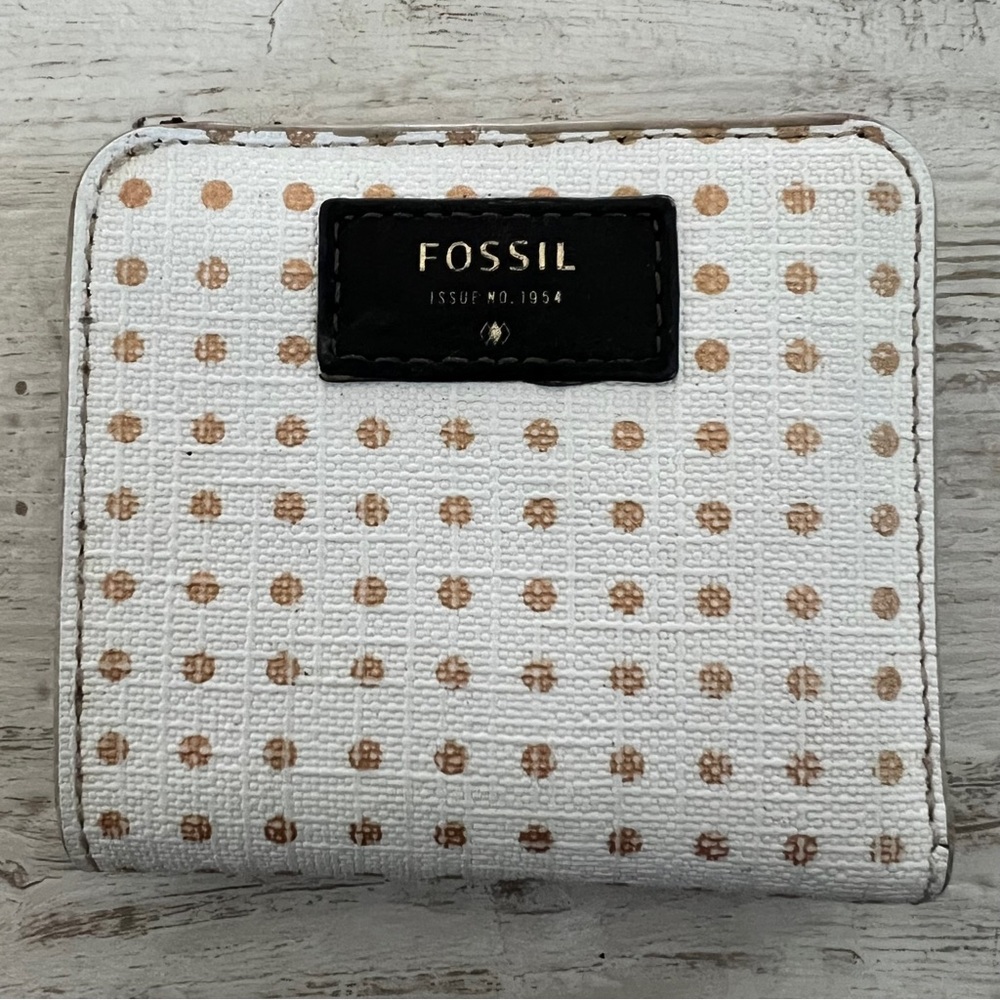 Fossil Compact Wallet Cream with Tan Polka Dots